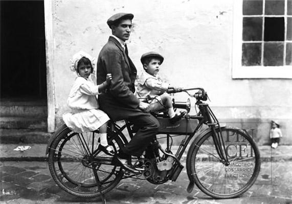 Sin título por Gómez Miralles, Manuel